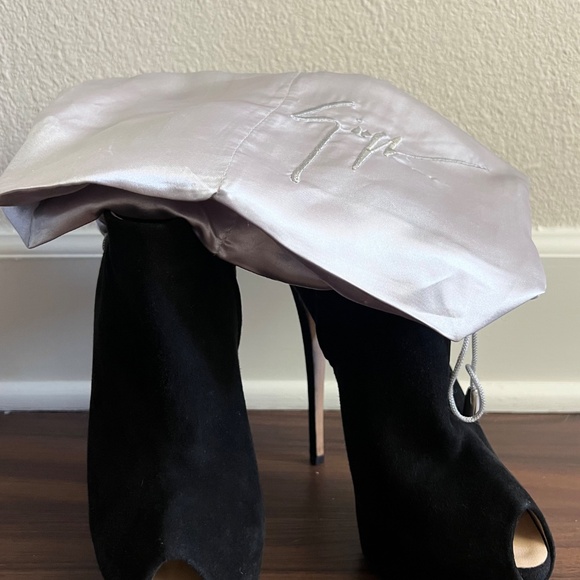 Giuseppe Zanotti Peep Toe Platform Suede Booties-Great Condition - Picture 2 of 7